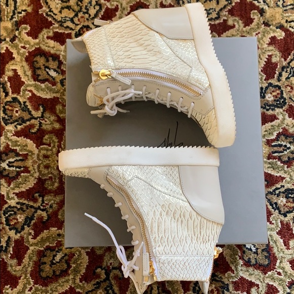 Giuseppe Zanotti Ofelia Embossed Wedge Sneaker - Picture 8 of 16